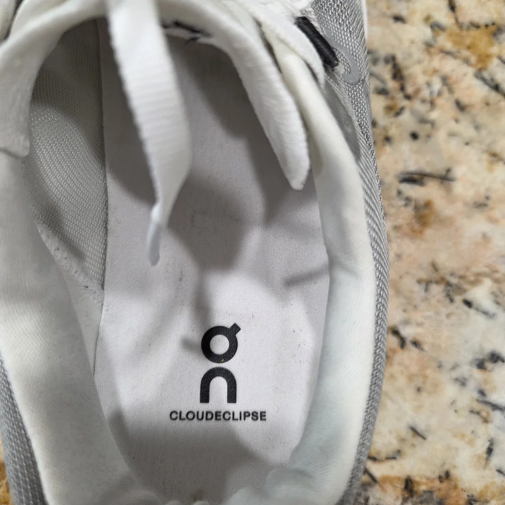 On Cloudeclipse Textile Trainer Women's Sneakers Size 9.5 - Picture 7 of 12